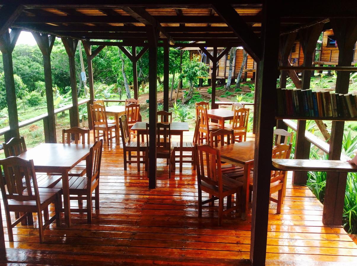 The Lighthouse Hotel Little Corn Island Exterior photo